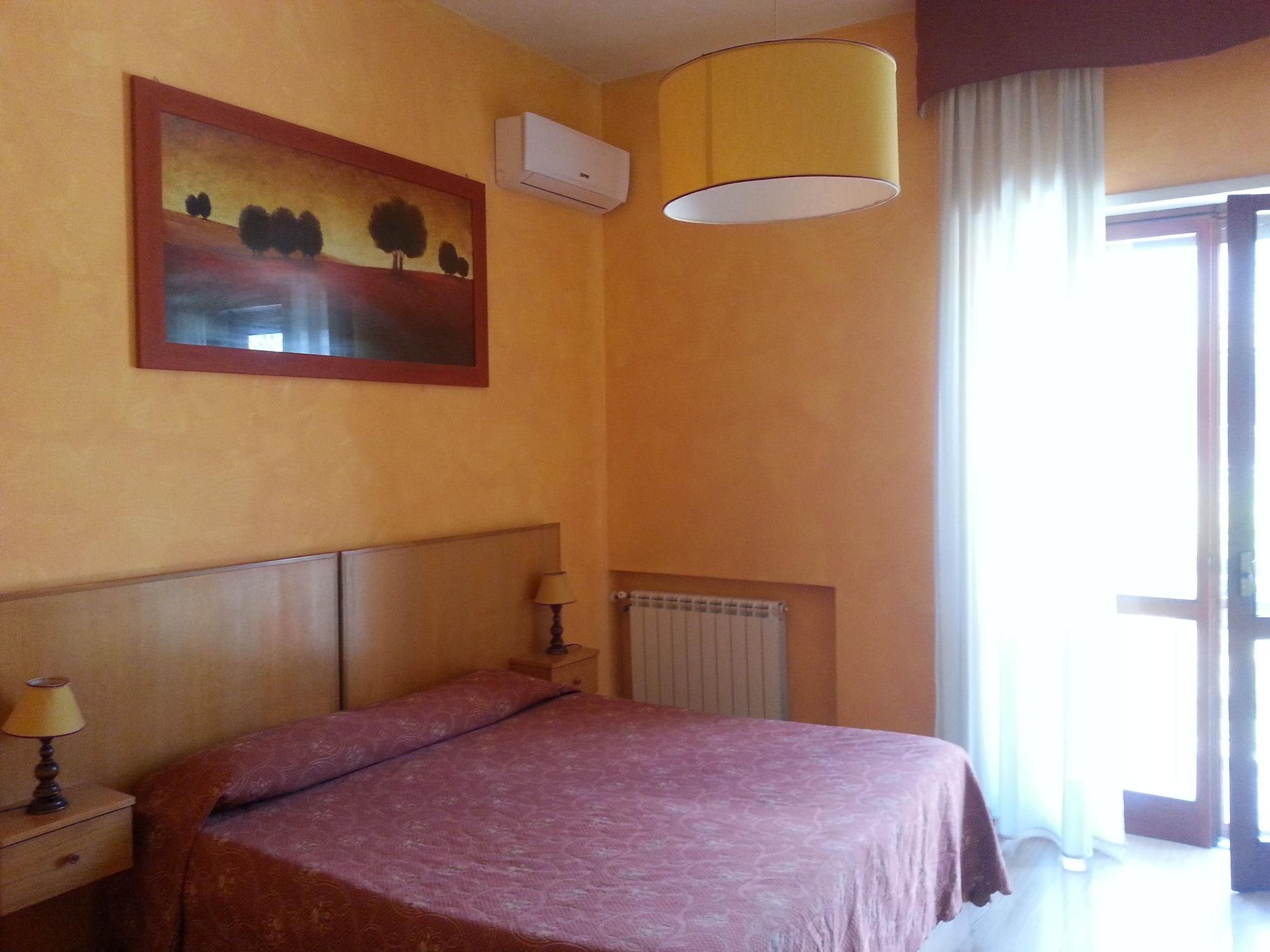 Hotel Tempio Di Apollo Rome Bagian luar foto
